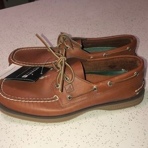 NWT size 8 1/2 men’s Sperrys